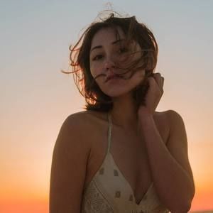 Meet your Posher, Briana